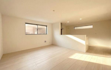 �_�ސ쌧���l�s�`�k��������̐V�z��ˌ��ẴL�b�`��