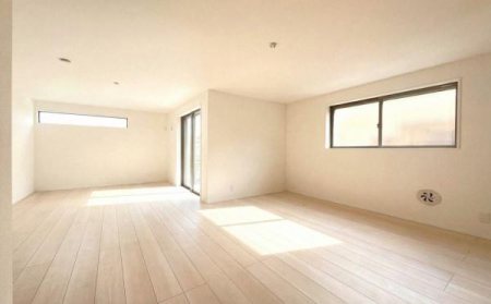 �_�ސ쌧���l�s�`�k��������̐V�z��ˌ��Ẵ��r���O