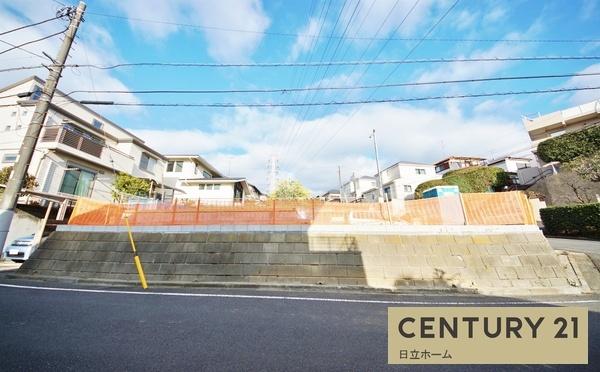 �_�ސ쌧���l�s���J�戢�v�a��2���ڂ̐V�z��ˌ��Ă̑O�ʓ��H�܂ތ��n�ʐ^