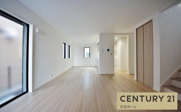 �_�ސ쌧���l�s���擌��]���u�̐V�z��ˌ��Ẵ��r���O