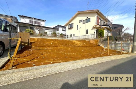 �_�ސ쌧���l�s�΋抛�����̐V�z��ˌ��Ă̑O�ʓ��H�܂ތ��n�ʐ^