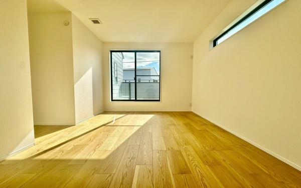 �_�ސ쌧���l�s�t��V�ΐ�4���ڂ̐V�z��ˌ��Ă̐Q��