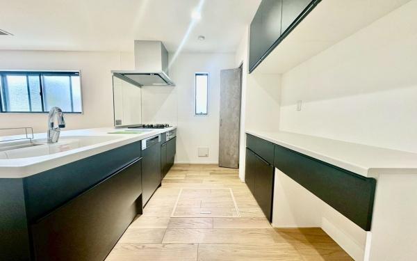 �_�ސ쌧���l�s�t��V�ΐ�4���ڂ̐V�z��ˌ��ẴL�b�`��