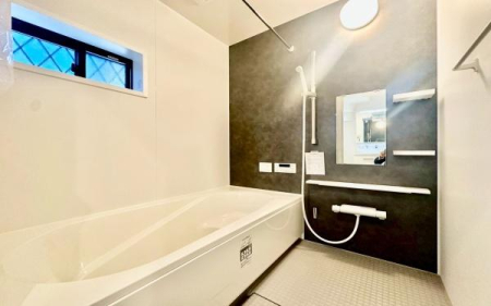 �_�ސ쌧���l�s�t��V�ΐ�4���ڂ̐V�z��ˌ��Ă̗���