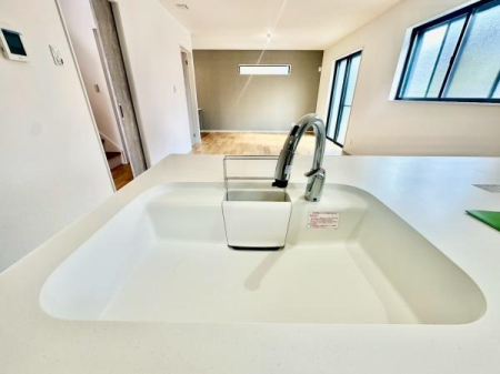 �_�ސ쌧���l�s�t��V�ΐ�4���ڂ̐V�z��ˌ��ẴL�b�`��