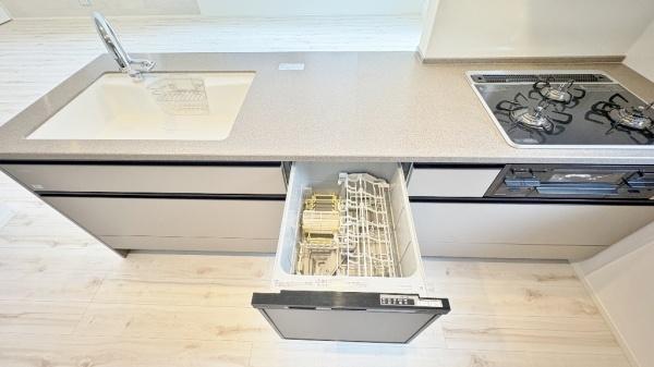 �_�ސ쌧���l�s�ۓy�P�J��쓇���̐V�z��ˌ��ẴL�b�`��