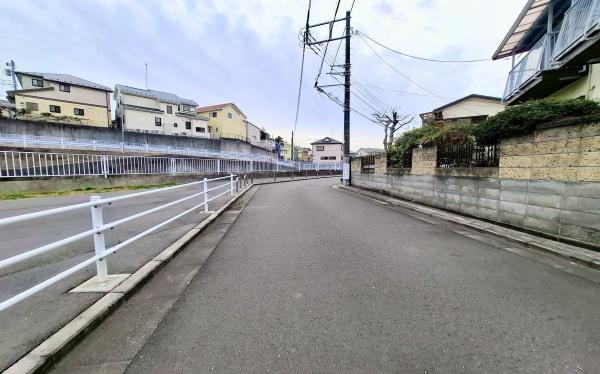 �_�ސ쌧���l�s���J���c�����̓y�n�̑O�ʓ��H�܂ތ��n�ʐ^