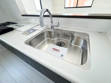 �_�ސ쌧���l�s����{�q���̒��È�ˌ��ẴL�b�`��