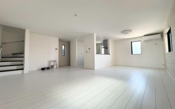 �_�ސ쌧���l�s����{�q���̒��È�ˌ��Ẵ��r���O