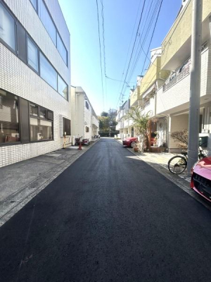 �_�ސ쌧���l�s�t��`�c���̒��È�ˌ��Ă̑O�ʓ��H�܂ތ��n�ʐ^