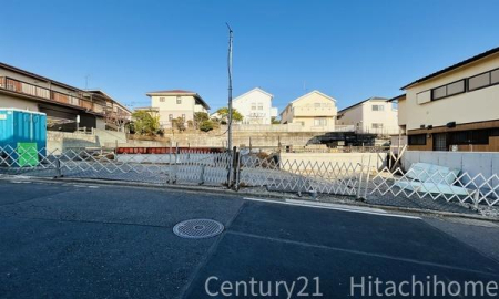 �_�ސ쌧���l�s�ߌ��抁�R2���ڂ̐V�z��ˌ��Ă̑O�ʓ��H�܂ތ��n�ʐ^