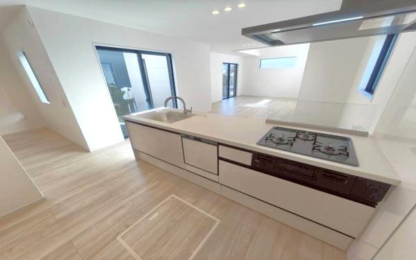 �_�ސ쌧���l�s�s�}�擌�R�c1���ڂ̐V�z��ˌ��ẴL�b�`��