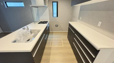 �_�ސ쌧���q�s��K��5���ڂ̐V�z��ˌ��ẴL�b�`��