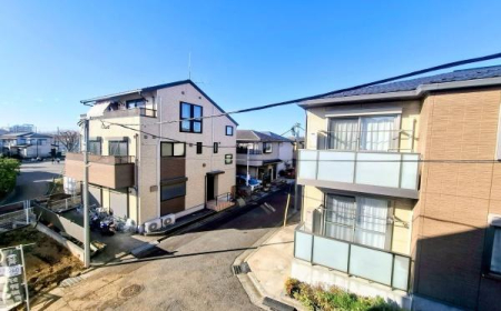 �_�ސ쌧���l�s��撆�c��5���ڂ̐V�z��ˌ��Ă̏Z�˂���̒��]�ʐ^