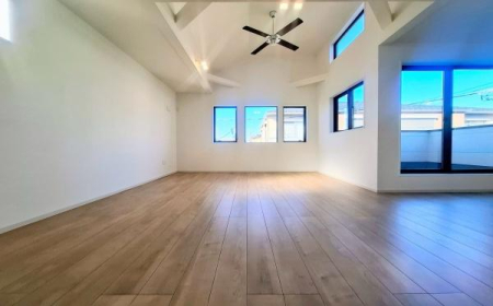 �_�ސ쌧���l�s��撆�c��5���ڂ̐V�z��ˌ��Ă̋��}