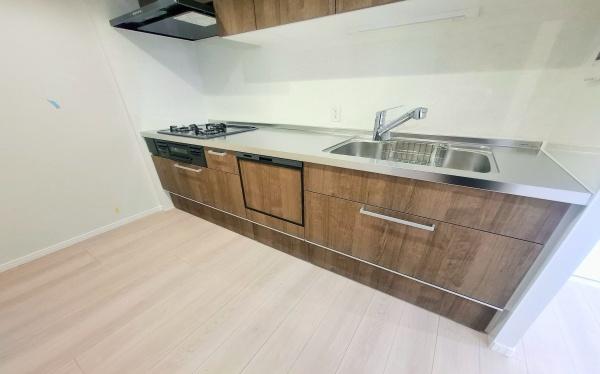 �_�ސ쌧���l�s�˒ˋ�O�c���̒��Ã}���V�����̃L�b�`��