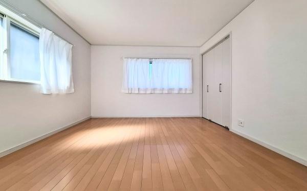 �_�ސ쌧���l�s�`������5���ڂ̒��È�ˌ��Ă̎q������