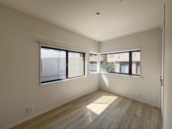 �_�ސ쌧���l�s����撷�l1���ڂ̒��È�ˌ��Ă̎q������