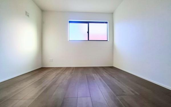 �_�ސ쌧���l�s��q�搙�c6���ڂ̐V�z��ˌ��Ă̗m��