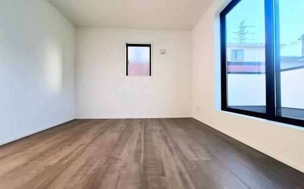 �_�ސ쌧���l�s��q�搙�c6���ڂ̐V�z��ˌ��Ă̐Q��