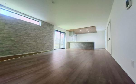 �_�ސ쌧���l�s��q�搙�c6���ڂ̐V�z��ˌ��Ẵ��r���O