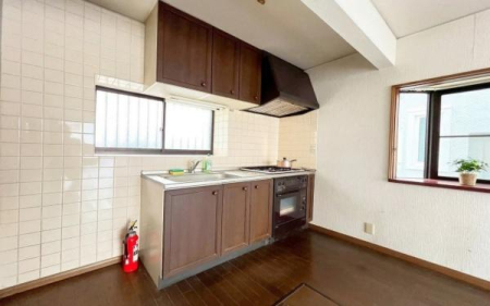 �_�ސ쌧���l�s�_�ސ��Z�p��5���ڂ̒��È�ˌ��ẴL�b�`��