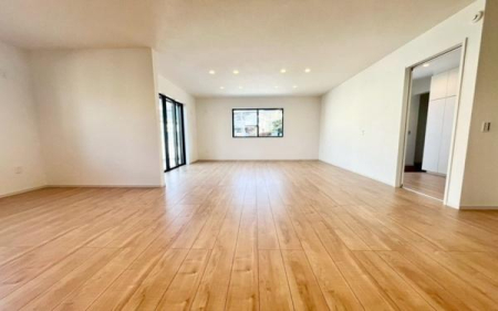 �_�ސ쌧���l�s�`�k��ݍ����̐V�z��ˌ��Ẵ��r���O