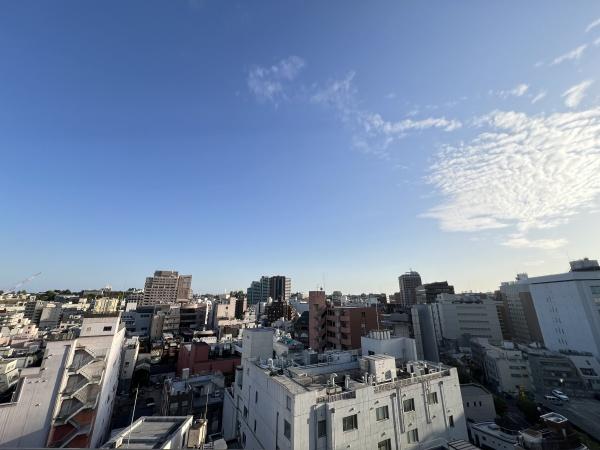�_�ސ쌧���l�s����R�����̒��Ã}���V�����̏Z�˂���̒��]�ʐ^