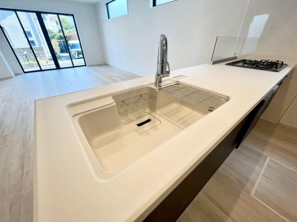 �_�ސ쌧���l�s�`�k��ݍ����̐V�z��ˌ��ẴL�b�`��