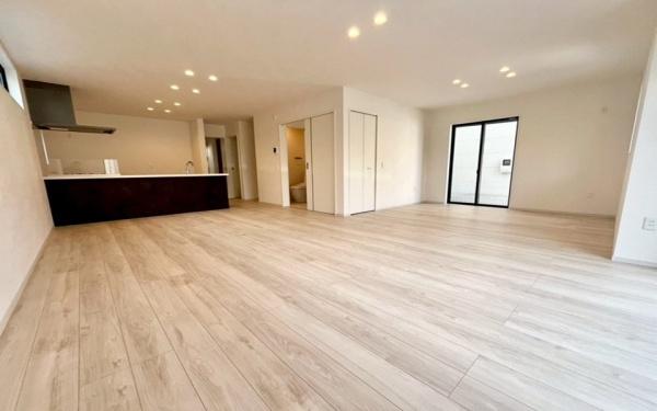 �_�ސ쌧���l�s�`�k��ݍ����̐V�z��ˌ��Ẵ��r���O