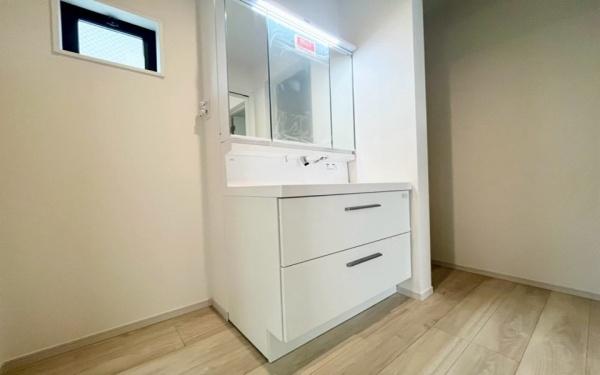 �_�ސ쌧���l�s�`�k��ݍ����̐V�z��ˌ��Ă̐��ʑ�E���ʏ�