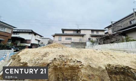 �_�ސ쌧���l�s��q�搙�c6���ڂ̐V�z��ˌ��Ă̑O�ʓ��H�܂ތ��n�ʐ^