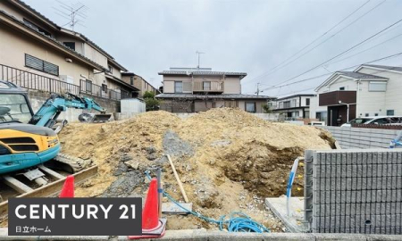 �_�ސ쌧���l�s��q�搙�c6���ڂ̐V�z��ˌ��Ă̑O�ʓ��H�܂ތ��n�ʐ^