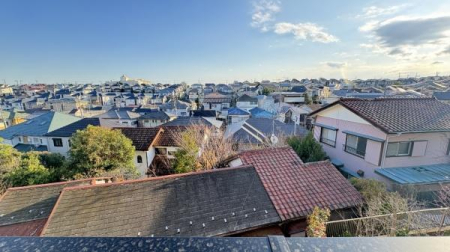 �_�ސ쌧���l�s�`�k��x�m��2���ڂ̐V�z��ˌ��Ă̏Z�˂���̒��]�ʐ^