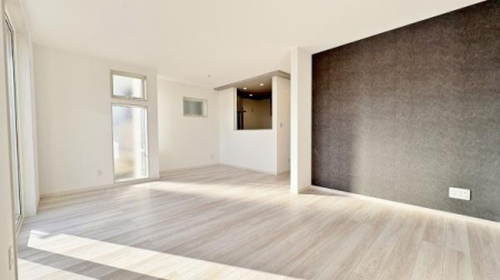 �_�ސ쌧���l�s�`�k��x�m��2���ڂ̐V�z��ˌ��Ẵ��r���O