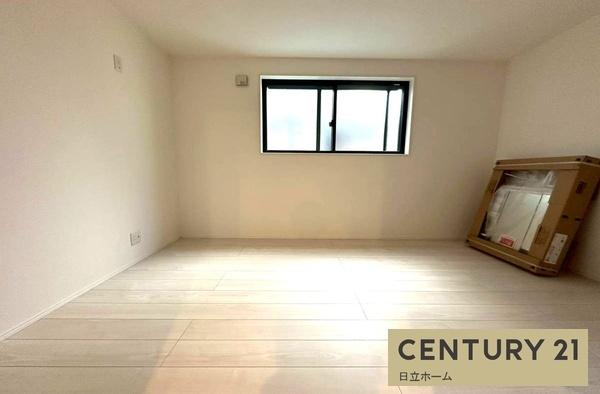 �_�ސ쌧���l�s�ߌ���{����4���ڂ̐V�z��ˌ��Ă̎q������