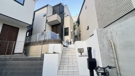 �_�ސ쌧���l�s���搼�˕���2���ڂ̒��È�ˌ��Ă̂��̑����n