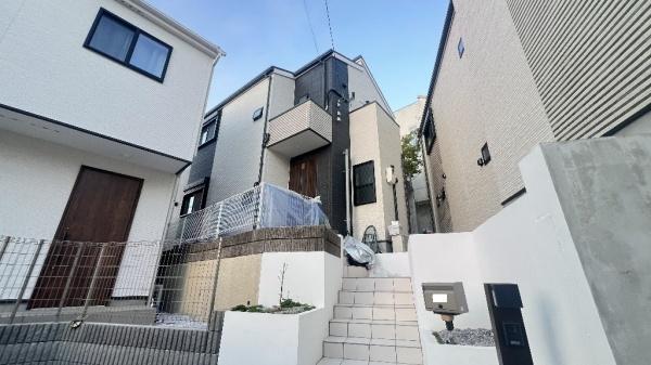 �_�ސ쌧���l�s���搼�˕���2���ڂ̒��È�ˌ��Ă̂��̑����n