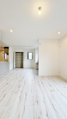 �_�ސ쌧���l�s�`������4���ڂ̐V�z��ˌ��Ẵ��r���O