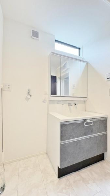 �_�ސ쌧���l�s�`������4���ڂ̐V�z��ˌ��Ă̐��ʑ�E���ʏ�