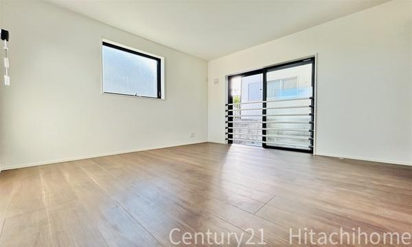 �_�ސ쌧���q�s��4���ڂ̐V�z��ˌ��Ă̐Q��