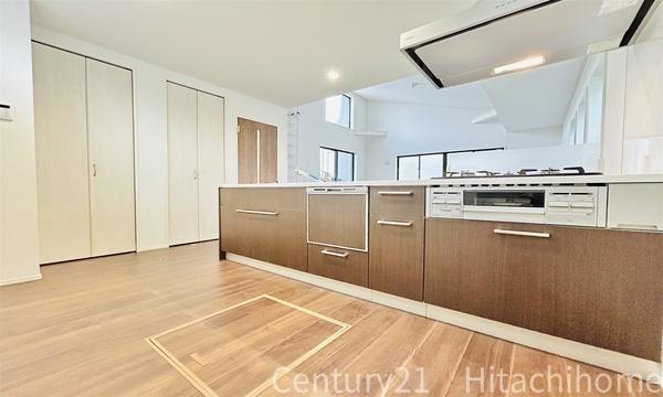 �_�ސ쌧���q�s��4���ڂ̐V�z��ˌ��ẴL�b�`��