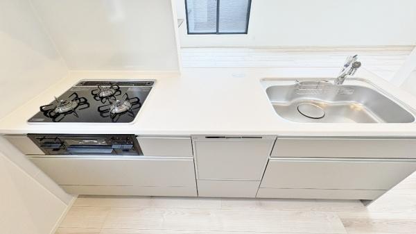 �_�ސ쌧���l�s�`������4���ڂ̐V�z��ˌ��ẴL�b�`��