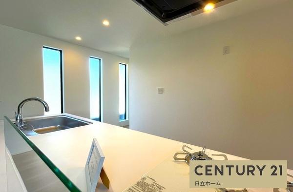 �_�ސ쌧���l�s�����x����1���ڂ̐V�z��ˌ��ẴL�b�`��