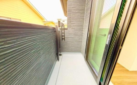 �_�ސ쌧���l�s�ۓy�P�J��a�c1���ڂ̐V�z��ˌ��Ẵo���R�j�[