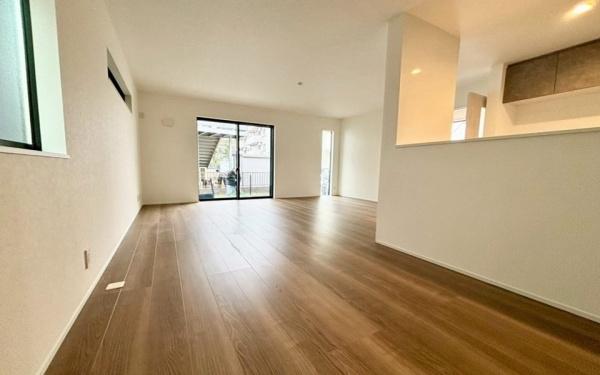 �_�ސ쌧���l�s�ۓy�P�J��a�c1���ڂ̐V�z��ˌ��Ẵ��r���O