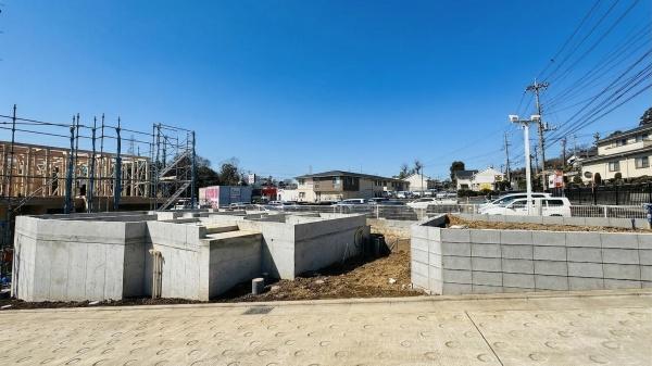 �_�ސ쌧���s�{�O�搅��3���ڂ̐V�z��ˌ��Ă̂��̑����n