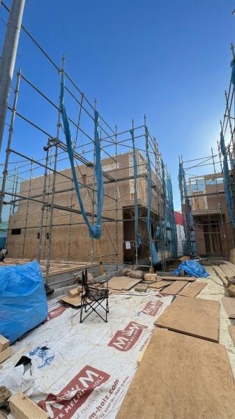 �_�ސ쌧���s�{�O�搅��3���ڂ̐V�z��ˌ��Ă̌��n�O�ώʐ^