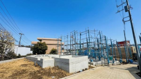 �_�ސ쌧���s�{�O�搅��3���ڂ̐V�z��ˌ��Ă̂��̑����n