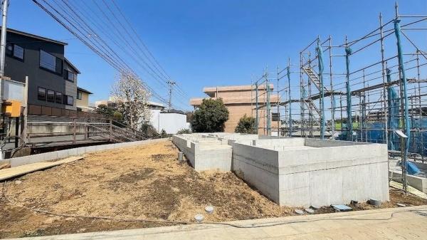 �_�ސ쌧���s�{�O�搅��3���ڂ̐V�z��ˌ��Ă̌��n�O�ώʐ^